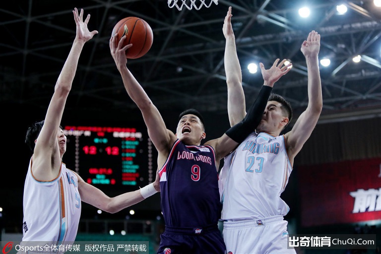 【战报】CBA-周琦29+11费尔德25+11，新疆137-105广州
