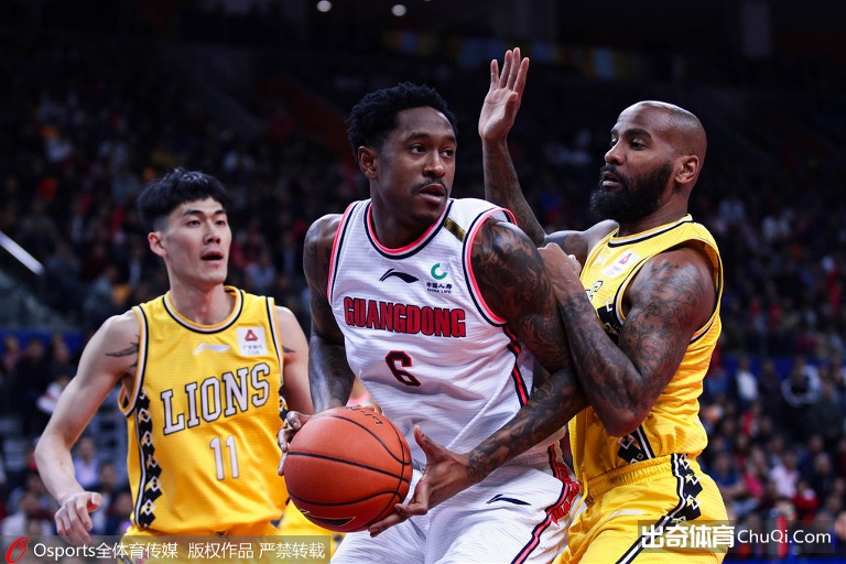 【战报】CBA-孙铭徽27分威姆斯32分，广东112-97广厦