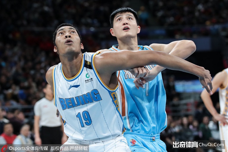 [北京87-88新疆]林书豪21分 周琦23+13 阿不都伤退