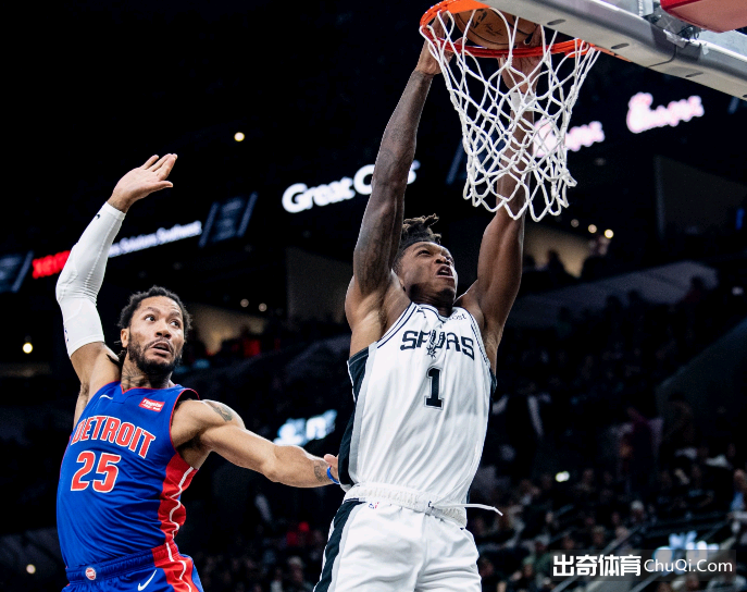 NBA常规赛-德罗赞29+5+8 马刺136-109轻取活塞