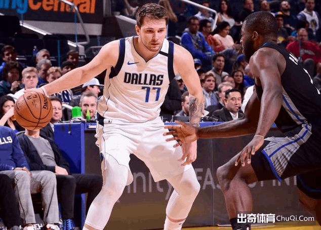 东契奇20+8鲍威尔21+6 独行侠124-97勇士