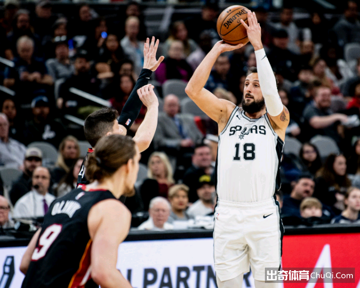 NBA-德罗赞20+9+9阿德21分 马刺107-102热火