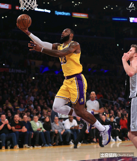 NBA-詹姆斯36+7+9德罗赞28+9+7 湖人129-102马刺