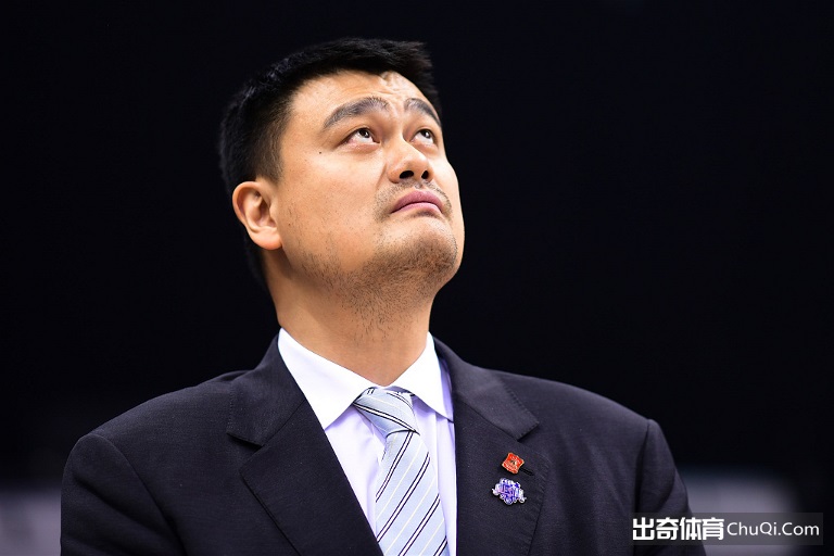 【出奇早报】迪巴拉确诊感染，前皇马主席因新冠肺炎去世