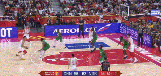 FIBA票选近10年最佳扣篮：易建联晋级第二轮
