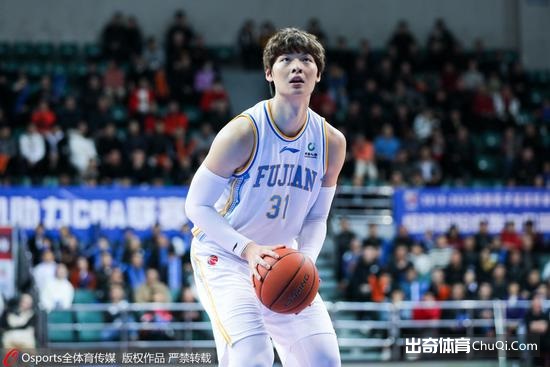 王哲林自曝最想联手老詹，没去NBA因这原因