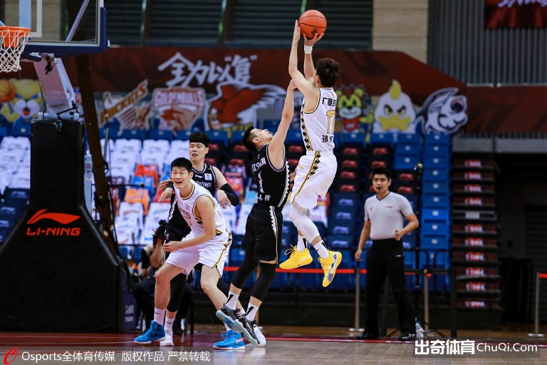 CBA-孙铭徽34+7+10 梅奥37+8+6 广厦125-110轻取辽宁