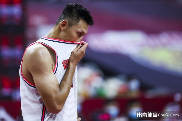 国内媒体：杜锋确认易建联缺席今晚比赛