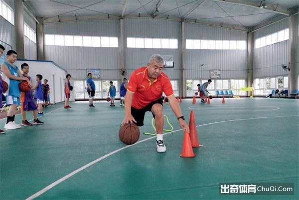 【球星故事】北京首钢主帅——解立彬的成长之路