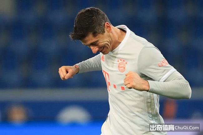 德甲-莱万独造4球穆勒双响 十人拜仁4-1升班马