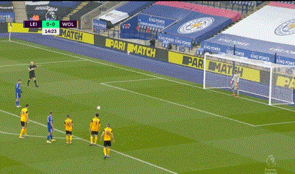 英超-瓦尔迪点球二中一 莱斯特1-0小胜狼队暂登顶