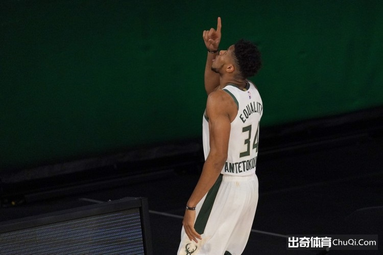 5年2.28亿-2.4亿！媒体人：字母哥将和雄鹿签超级顶薪合同