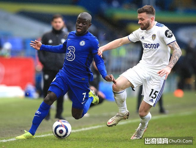 英超-罗伯茨破门被吹越位+射横梁 切尔西0-0利兹联