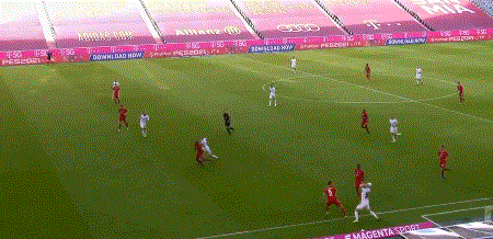 德甲-穆勒1v3助攻穆夏拉捅射破门 拜仁1-1柏林联合