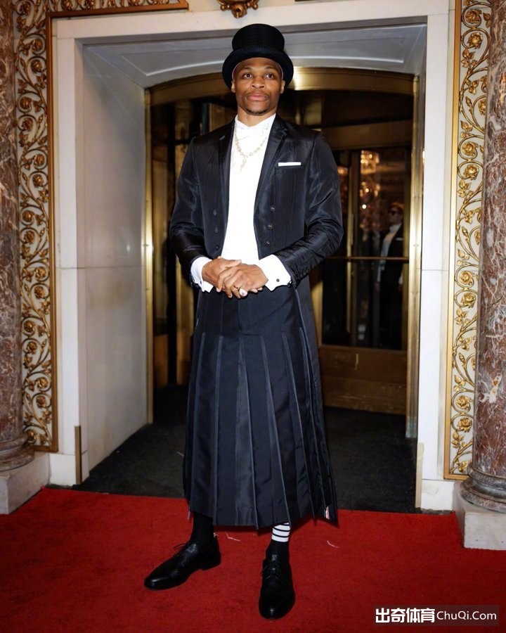 韦德夫妇威少谷爱凌亮相MET GALA