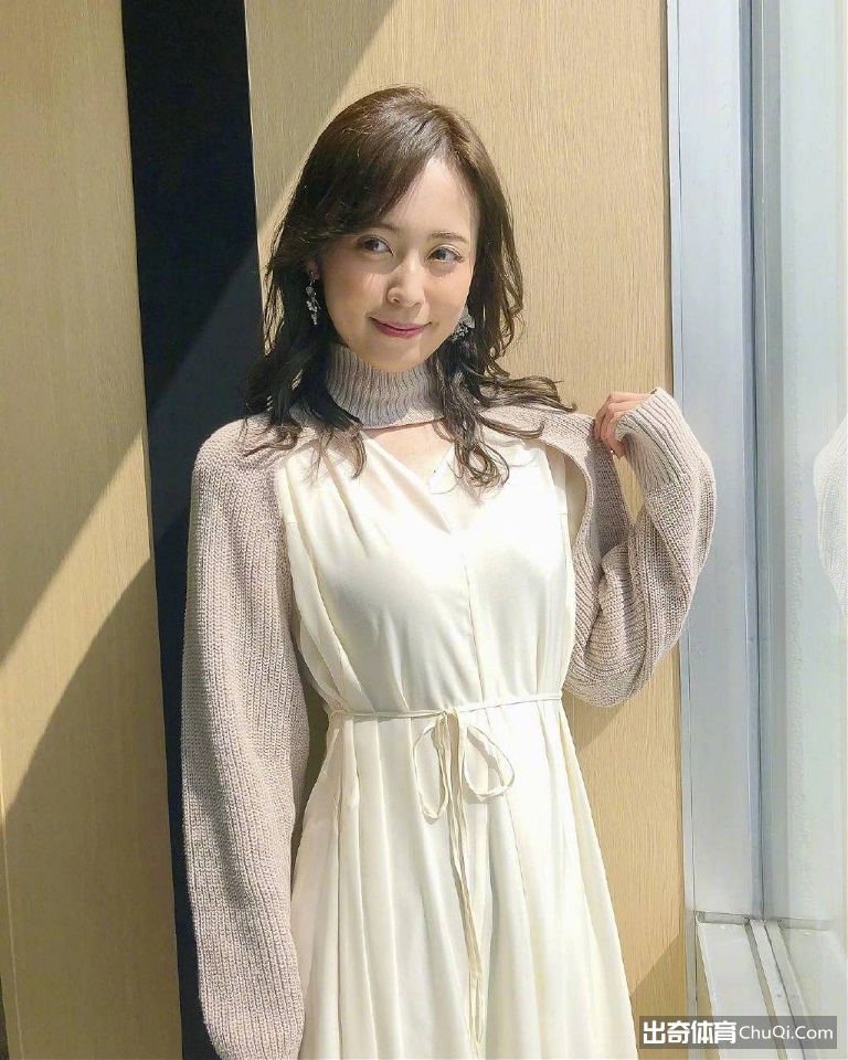 前富士台主持人久慈晓子在节目中透露与渡边雄太订婚