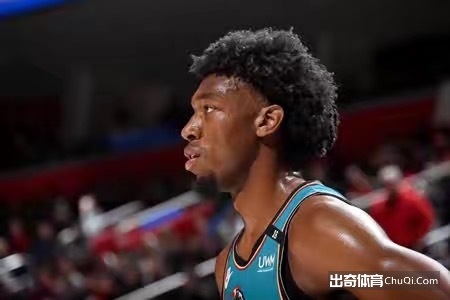 凯西：怀斯曼是以愤怒的心态来到的底特律 他今天打得很积极