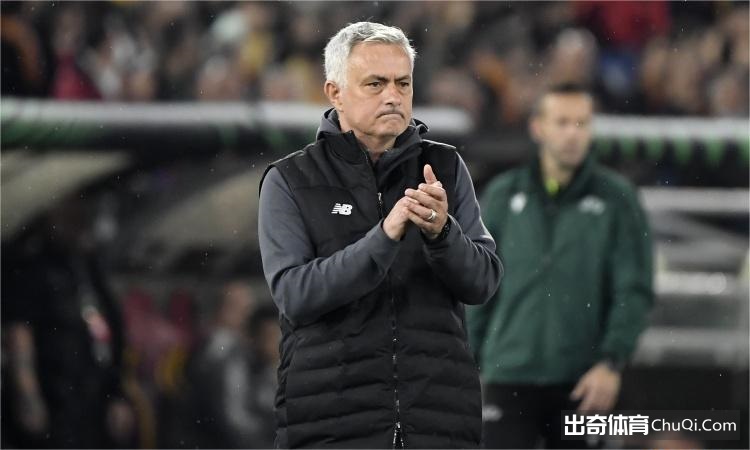 第四官员通过律师向穆里尼奥道歉:意识到肢体语言可能被误解