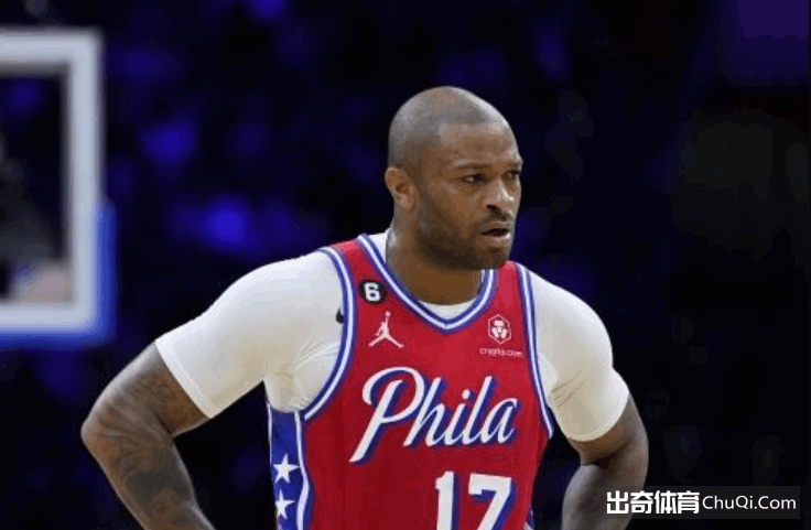 6分5前场板2助5断！哈登：这就是我们交易来塔克的原因