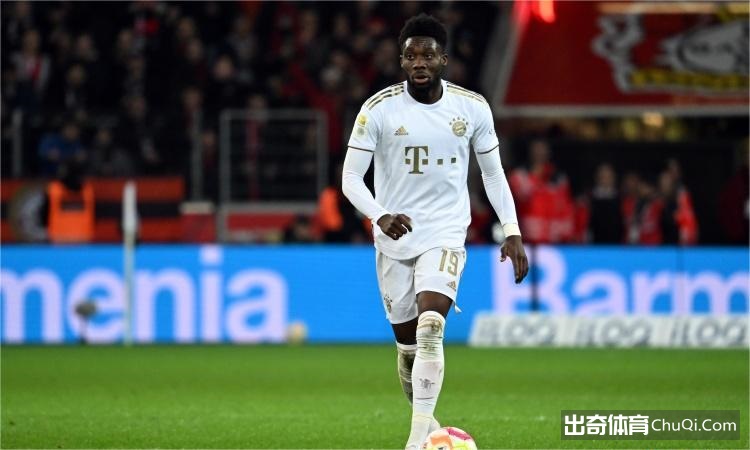 记者：拜仁内部对阿方索-戴维斯估值1亿欧，但目前未考虑出售