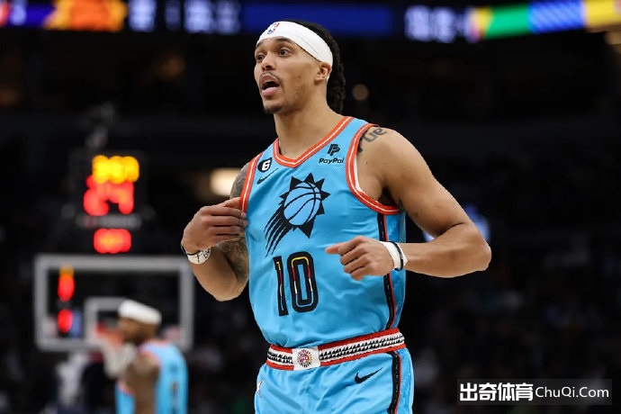 自由球员市场开启后太阳连签5人 目前阵容名单确定14人