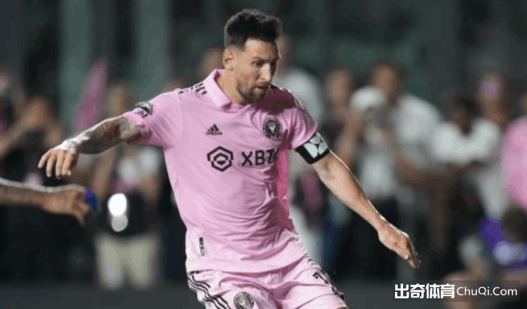 罗马诺盛赞梅西：首秀奉献任意球绝杀杰作，美职联历史性的一天