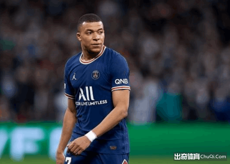 姆总试试？足坛年薪排行：C罗1.73亿镑居首，沙特四席，梅西第6