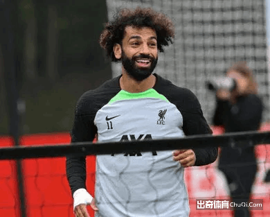 记者：吉达联合为萨拉赫提供65m镑基本工资，后者并未同意