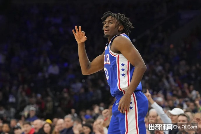 马克西谈哈登申请交易：他是职业球员 他做事是有原因的