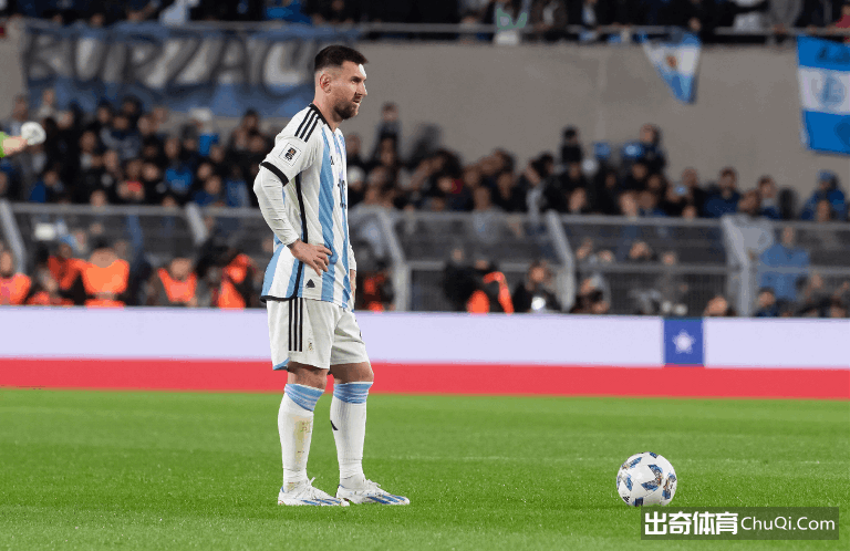 4球!梅西追平里克尔梅在南美世预赛任意球进球数并列最多