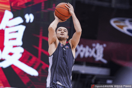 CBA常规赛前瞻：青岛 VS 新疆