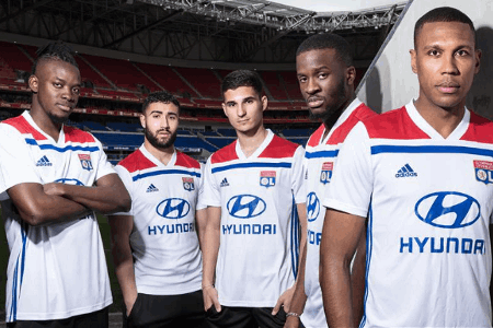 欧联  00:45  里昂VS布隆德比