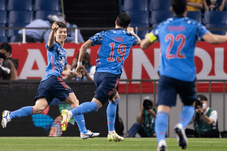 命不该绝！田中碧破门+对手送乌龙 日本2-1绝杀澳洲