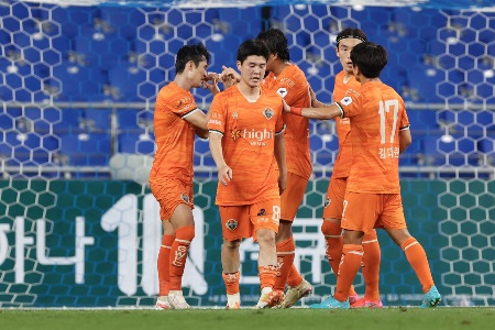 出奇精选：韩职 13：00 江原FC VS 光州FC