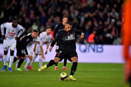 出奇精选：欧冠 03:00 巴黎圣日尔曼 VS 莱比锡红牛