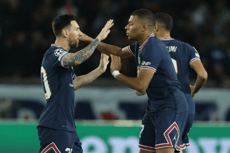 欧冠-梅西双响姆巴佩破门+造点 巴黎3-2逆转莱比锡