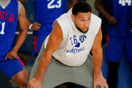 里弗斯：训练中赶走西蒙斯后 收到很多短信说“干得好”