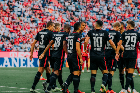 出奇精选：德甲 1:30 波鸿 VS 法兰克福