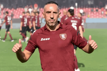 海外情报：意甲 10-26 00:30 威尼斯vs萨勒尼塔纳