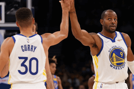 NBA战报：勇士逆转雷霆取四连胜 库里23+6维金斯21分