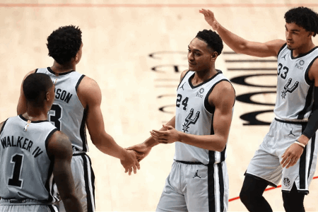 海外情报：NBA 10-29 08:30 马刺vs独行侠