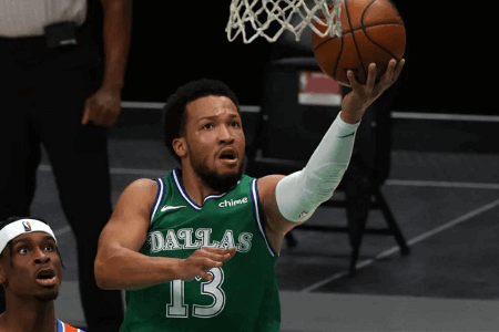  出奇精选：NBA 独行侠VS马刺 牛马大战谁更胜一筹？
