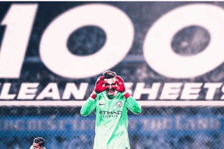 里程碑！埃德森完成曼城生涯第100场零封