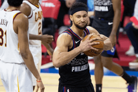 不心疼？西蒙斯本赛季累计被罚款已超1000万美元