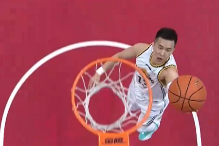 出奇精选：CBA 深圳VS辽宁 阵容不整，深圳队难挡辽宁队前进步伐？