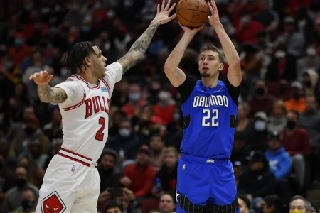 NBA官方最新一期新秀榜单：小瓦格纳领跑，莫布里巴恩斯随后