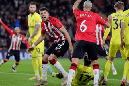 英超-迪亚洛助攻双响，南安普顿4-1布伦特福德