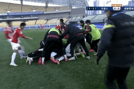 超甲附加赛-罗慕洛建功，成都1-0成功冲超，大连人降级