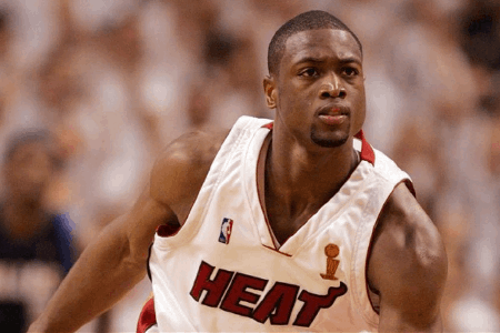 NBA历史上的今天：杜兰特砍生涯最高54分 韦德出生