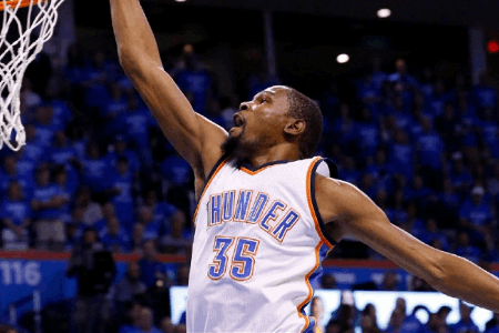 NBA历史上的今天：肯巴52分击退爵士 杜兰特52分擒牛